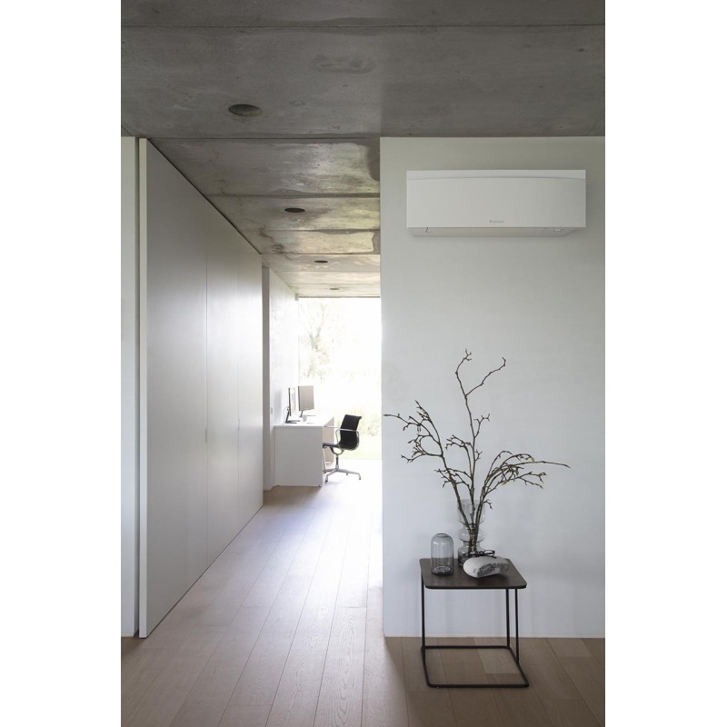 Внутрішній блок мультиспліт-системи Daikin Emura White FTXJ35AW