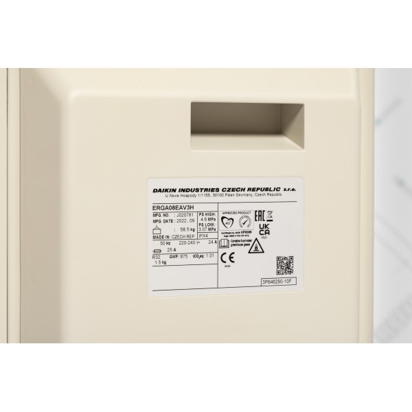 Тепловий насос Daikin Altherma EHBX08EF9W / ERGA08EAV3