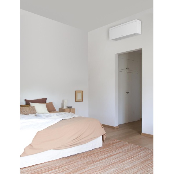 Внутрішній блок мультиспліт-системи Daikin Emura White FTXJ42AW