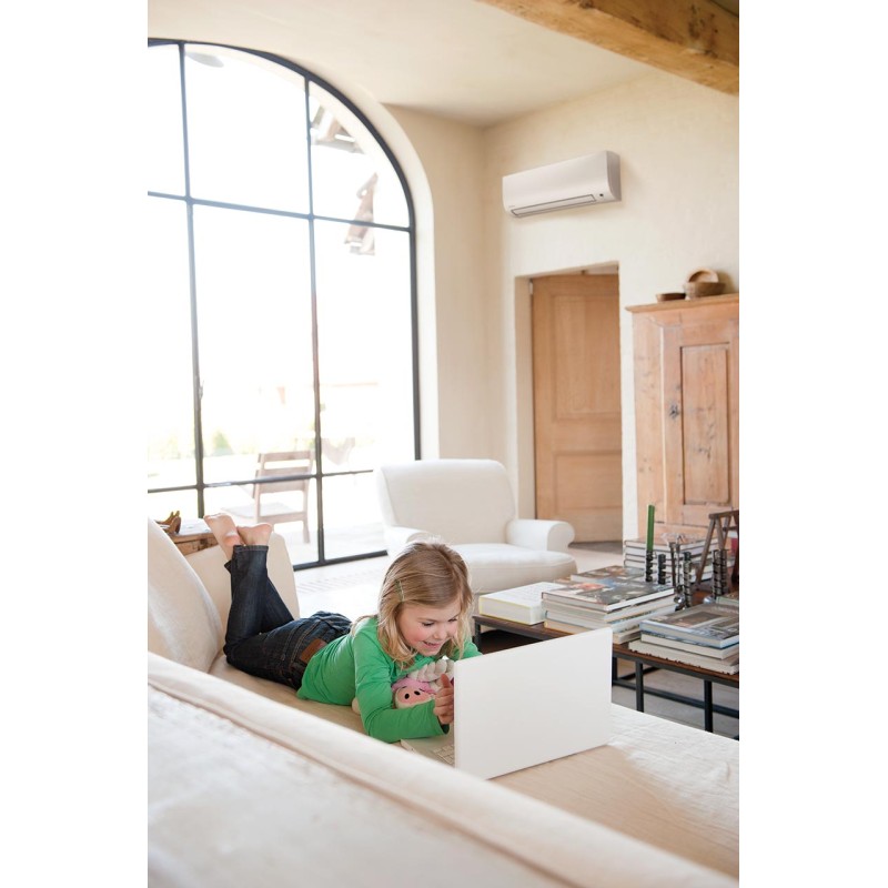 Внутрішній блок мультиспліт-системи Daikin Comfora FTXP20M9