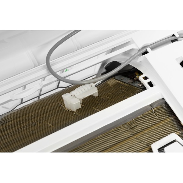 Samsung Basic AR09TXHQASINUA