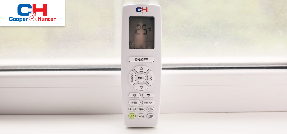 Модель комплектується пультом ДУ